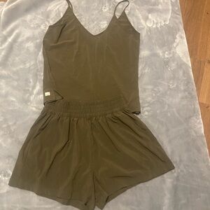 Vuori Olive Women's everyday SET